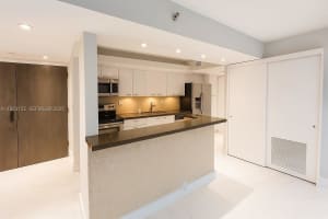 3411 Indian Creek Dr 402, Miami Beach