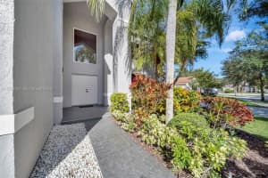 322 Lake Crest Ct Weston, FL 33326 - MLS#A11923161