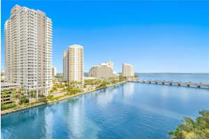 495 Brickell Ave 1002, Miami