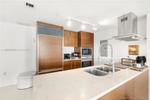 495 Brickell Ave APT 1002, Miami, FL 33131, - MLS#A11923179