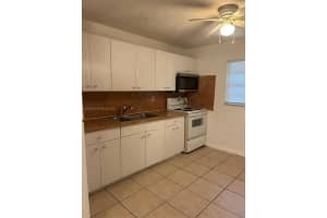 1631 SW 44th Ave b, Fort Lauderdale, FL 33317, - MLS#A11923200