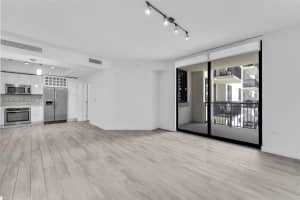 999 Sw 1st Ave 2801, Miami