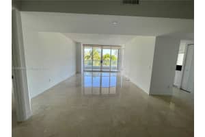 21055 Yacht Club Dr 610, Aventura