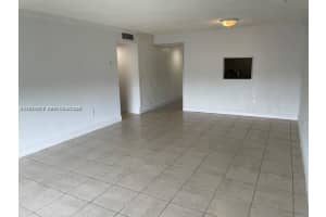 11905 NE 2nd Ave C409, North Miami, FL 33161, - MLS#A11923272