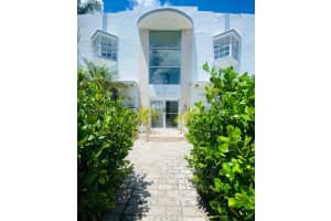 1526 Pennsylvania Ave 20, Miami Beach