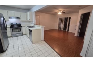 305 Palm Cir W, Pembroke Pines, FL 33025, - MLS#A11923297