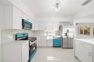 1151 Nw 81st Ave Pembroke Pines, FL 33024 - MLS#A11923312