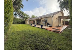 15621 Sw 45th Ter Miami, FL 33185 - MLS#A11923322