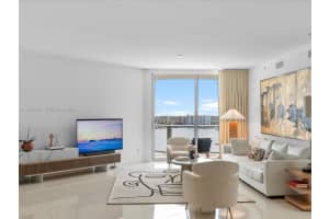 17111 Biscayne Blvd 1104, North Miami Beach