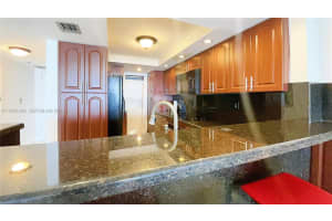 1717 N Bayshore Dr D3937, Miami, FL 33132, - MLS#A11923348