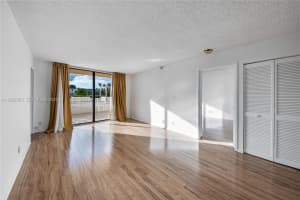 290 174th St APT 307, Sunny Isles Beach, FL 33160, - MLS#A11923353