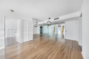 290 174th St APT 307, Sunny Isles Beach, FL 33160, - MLS#A11923353