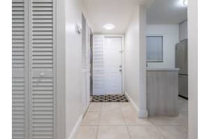 15801 W Waterside Cir APT 104, Sunrise, FL 33326, - MLS#A11923385