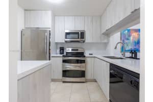 15801 W Waterside Cir APT 104, Sunrise, FL 33326, - MLS#A11923385