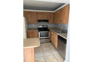 20320 Ne 3rd Ct 7, Miami