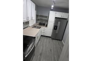 8065 Sw 107th Ave 202 Miami, FL 33173 - MLS#A11923424