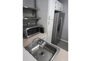 8065 Sw 107th Ave 202 Miami, FL 33173 - MLS#A11923424