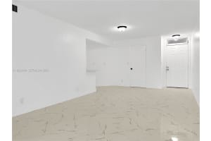 211 Lake Pointe Dr APT 111, Oakland Park, FL 33309, - MLS#A11923434