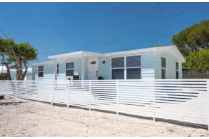 212 Buttonwood Ln, Tavernier, FL 33070, - MLS#A11923477