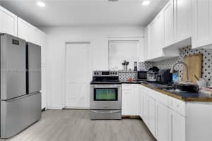 4712 Nw 5th St Miami, FL 33126 - MLS#A11923487