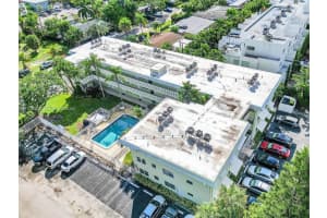 1900 NE 8th Ct APT 302, Fort Lauderdale, FL 33304, - MLS#A11923529