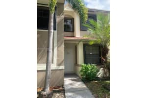390 City View Dr 390, Fort Lauderdale