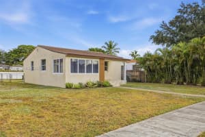 461 Plover Ave, Miami Springs, FL 33166, - MLS#A11923645