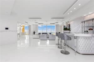 17875 Collins Ave Ph4701 Sunny Isles Beach, FL 33160 - MLS#A11923669