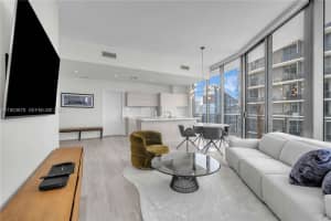 55 SW 9th St Apt 4403, Miami, FL 33130, - MLS#A11923670