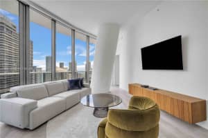 55 SW 9th St Apt 4403, Miami, FL 33130, - MLS#A11923670