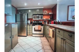 1020 Meridian Ave APT 608, Miami Beach, FL 33139, - MLS#A11923673