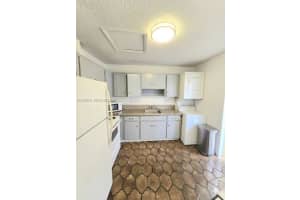 1939 SW 5th St APT 4, Miami, FL 33135, - MLS#A11923675