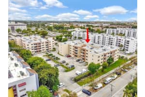 8050 NW 8th St #201, Miami, FL 33126, - MLS#A11923678