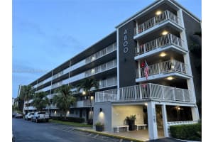 4800 Hillcrest Ln 408, Hollywood 4800 Hillcrest Ln 408, Hollywood