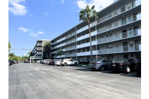 4800 Hillcrest Ln 408 Hollywood, FL 33021 - MLS#A11923734