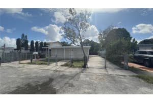 580 E 47th St Hialeah, FL 33013 - MLS#A11923740