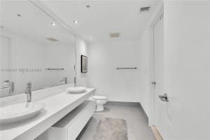 92 SW 3rd St APT 3602, Miami, FL 33130, - MLS#A11923782