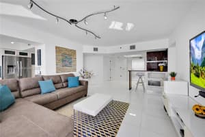 16445 Collins Ave 2228 Sunny Isles Beach, FL 33160 - MLS#A11923823