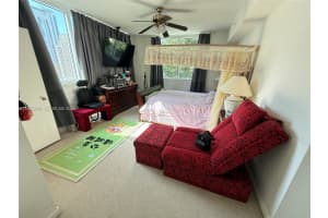 253 Ne 2nd St 908 Miami, FL 33132 - MLS#A11923848