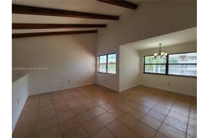 10282 Nw 9th St Cir 205, Miami