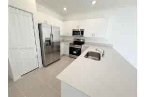 2620 SE 27th Dr, Homestead, FL 33035, - MLS#A11923912