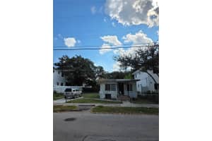 2740 Nw 44th St, Miami 2740 Nw 44th St, Miami