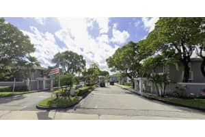 464 Ne 210th Cir Ter 102-10a, Miami