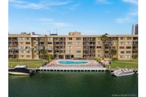 301 Golden Isles Dr APT 111, Hallandale Beach, FL 33009, - MLS#A11924034