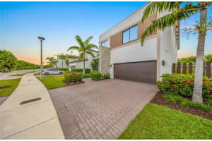 268 Ne 210th Way Miami, FL 33179 - MLS#A11924061