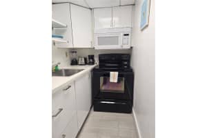 750 Collins Ave APT 201, Miami Beach, FL 33139, - MLS#A11924073