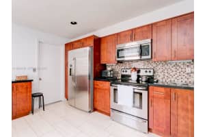 1521 Veracruz Ln 2-15 Weston, FL 33327 - MLS#A11924146