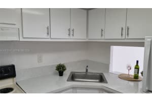 4550 NW 9th St Apartment 719e, Miami, FL 33126, - MLS#A11924172