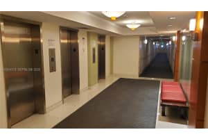 MLS# A11924173, Hollywood, Florida 33019