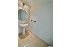 Avenue on Brickell, 1060 Brickell Ave APT 3705, Miami, FL 33131, - MLS#A11924189